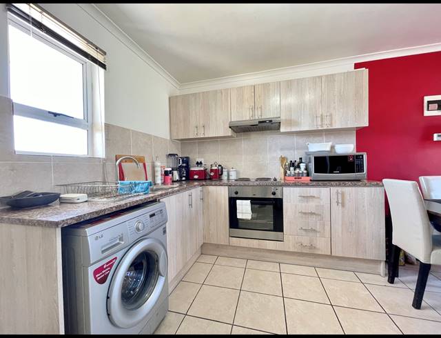 1 BEDROOM APARTMENT TO LET IN MUIZENBERG